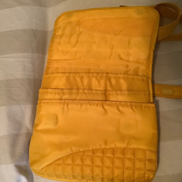 Yellow Lug Crossbody Bag - Picture 3 of 3